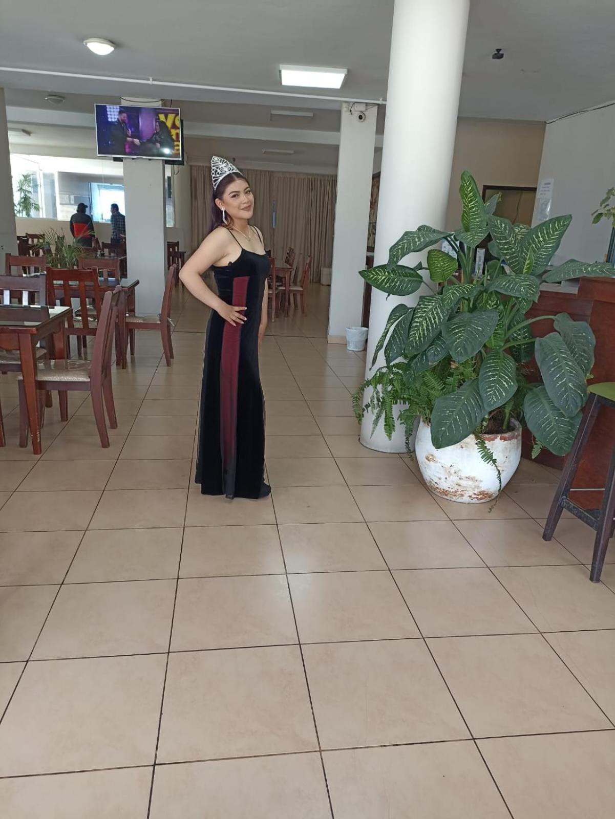 Hotel Versailles Ambato Exterior foto